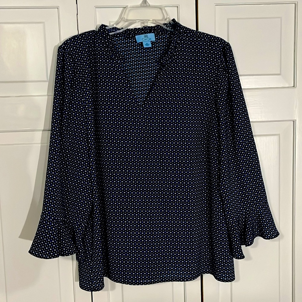 CeCe v-neck blouse in EUC